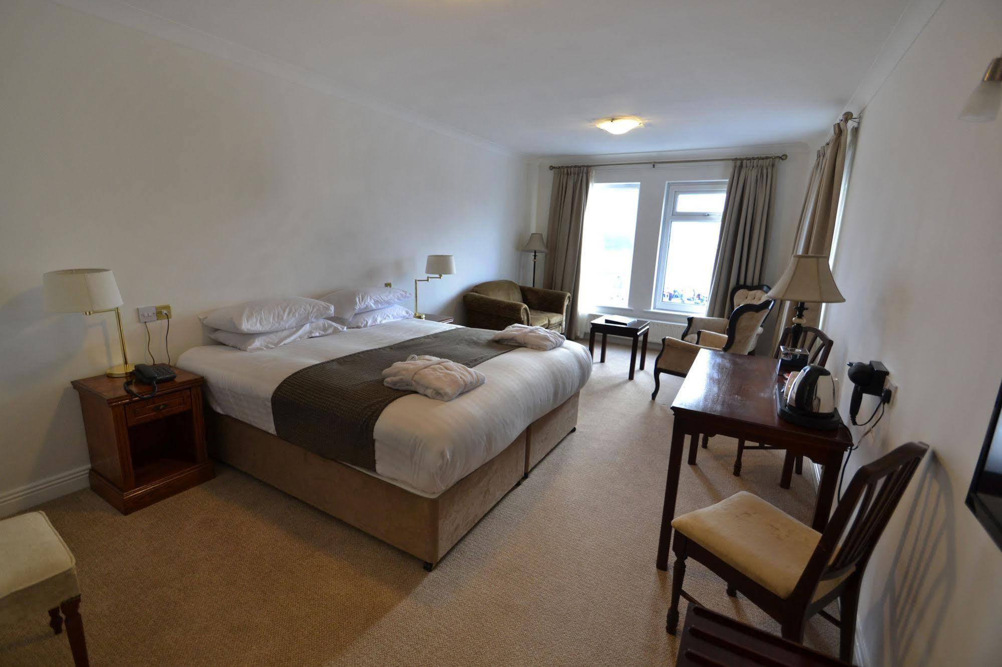 Bay View Hotel Killybegs Exterior photo